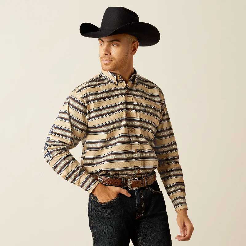 Men's oversized long sleeve graphic tees for a trendy streetwear lookMen's Ariat Team Korbyn Classic Fit Button Down Shirt #10052625
