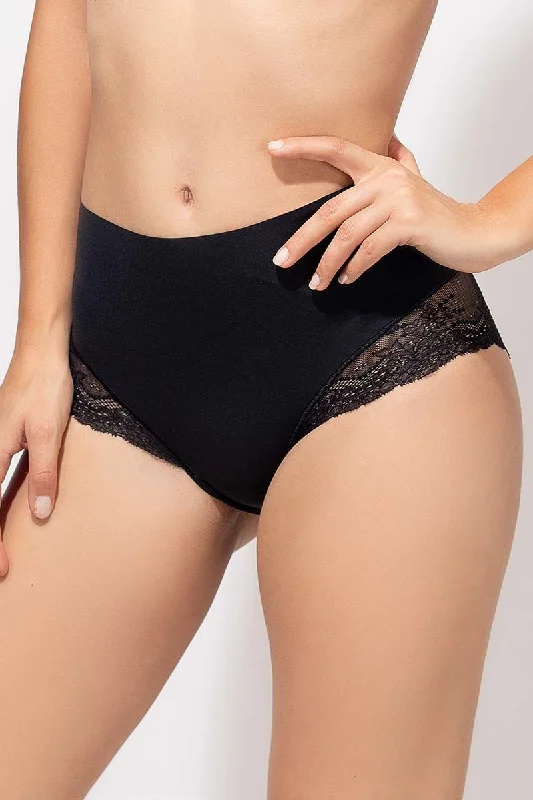 UNDIE-TECTABLE Lace Hi-Hipster Panty in Black