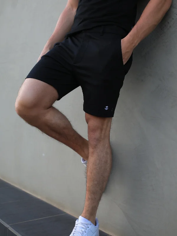 Men's checkered pattern wool shorts for a stylish winter layering optionSorrento Shorts - Black Men's checkered pattern wool shorts for a stylish winter layering optionSorrento Shorts - Black