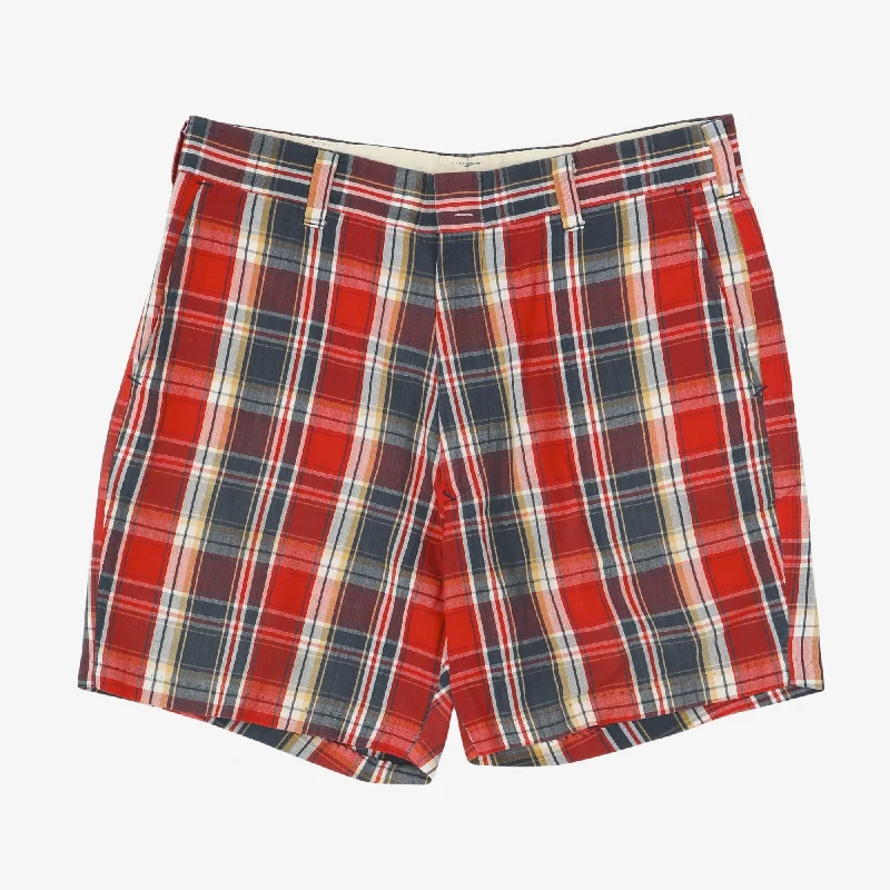 Men's pleated front twill shorts for a classic and sophisticated appearanceCheck Shorts Men's pleated front twill shorts for a classic and sophisticated appearanceCheck Shorts