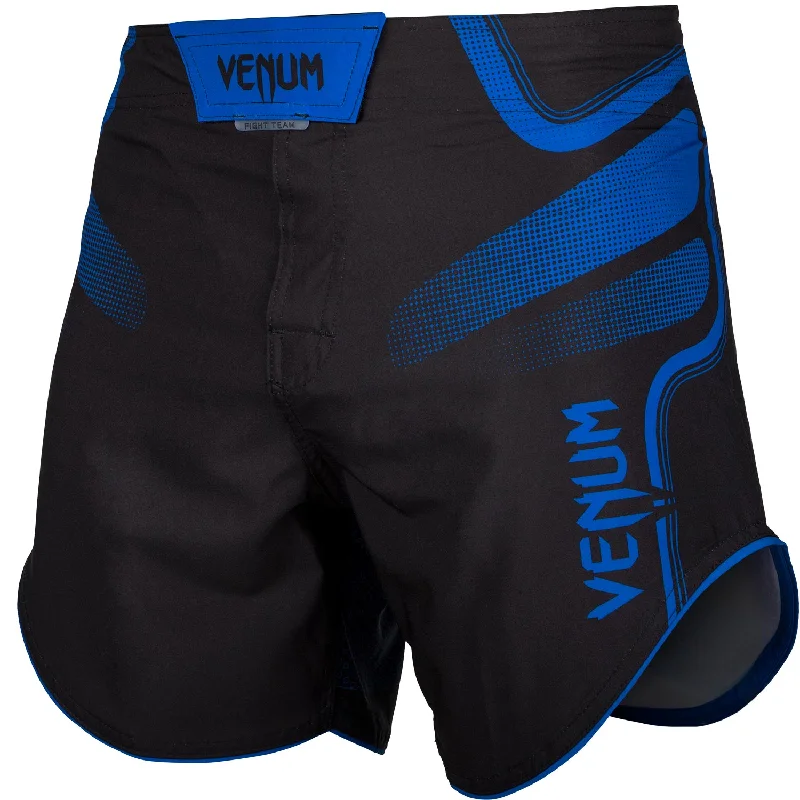 Men's adjustable - length convertible shorts for versatile useFightshort court Venum Tempest 2.0 - Noir/Bleu Men's adjustable - length convertible shorts for versatile useFightshort court Venum Tempest 2.0 - Noir/Bleu
