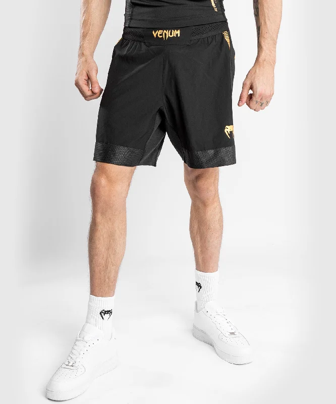 Men's flat - front chino shorts for semi - formal summer eventsFightshort Venum Tempest 2.0 – Noir/Or Men's flat - front chino shorts for semi - formal summer eventsFightshort Venum Tempest 2.0 – Noir/Or
