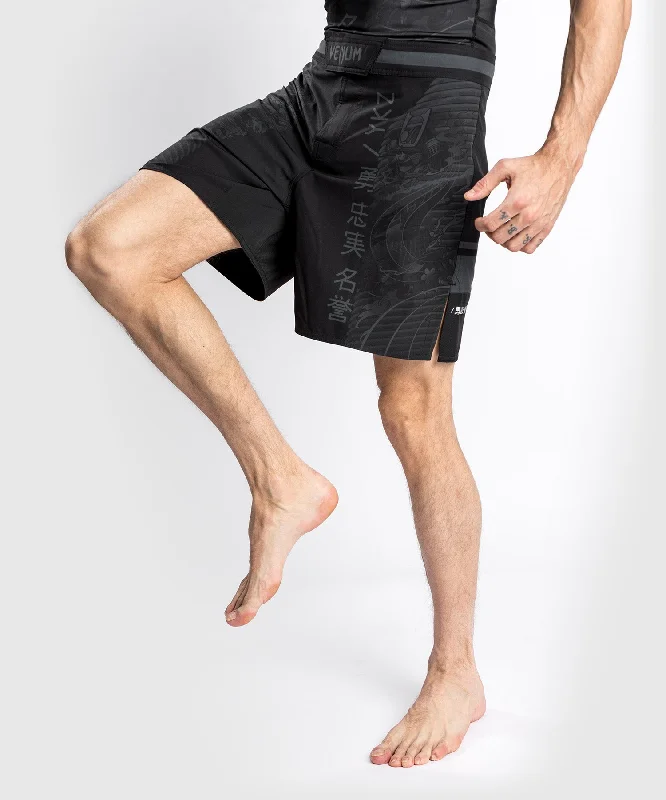 Men's button - fly denim work shorts for durability on the jobFightshort Venum YKZ21 – Noir/Noir Men's button - fly denim work shorts for durability on the jobFightshort Venum YKZ21 – Noir/Noir