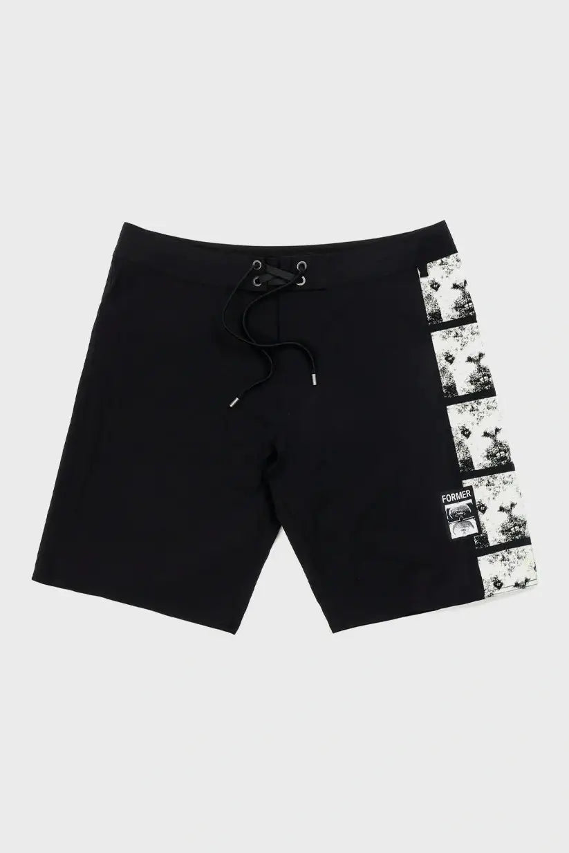 Men's wide - leg linen blend shorts for a relaxed beachside vibeFormer dire control trunk - black Men's wide - leg linen blend shorts for a relaxed beachside vibeFormer dire control trunk - black