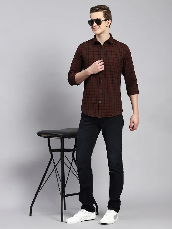 Men's Graphic - Printed Casual Shirts with Pop - Culture References for a Fun and Stylish LookMen Maroon Check Shirt Men's Graphic - Printed Casual Shirts with Pop - Culture References for a Fun and Stylish LookMen Maroon Check Shirt