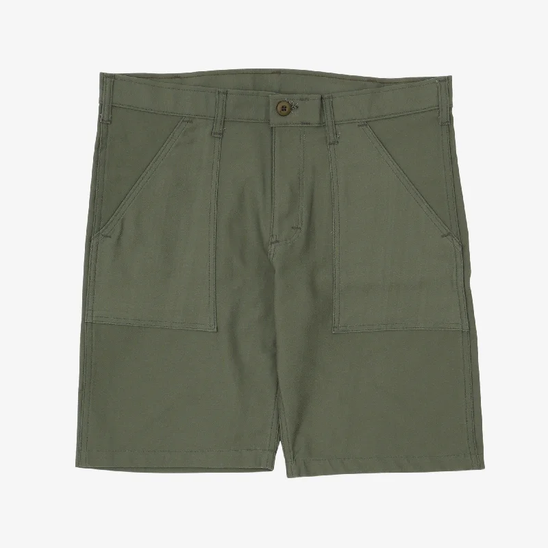 Men's pleated front twill shorts for a classic and sophisticated appearanceFatigue Shorts Men's pleated front twill shorts for a classic and sophisticated appearanceFatigue Shorts