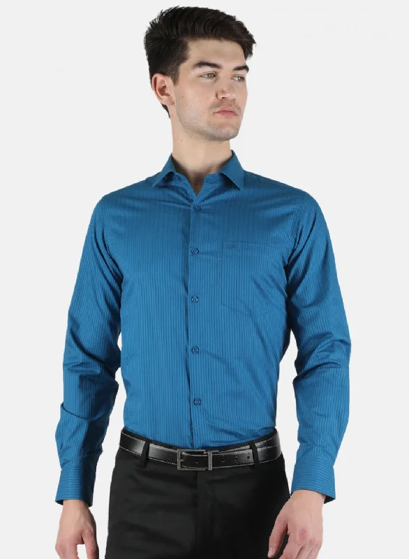 Plus Size Men's Striped Chambray Casual Shirts with a Spread Collar for a Preppy AppearanceMen Blue Stripe Shirt Plus Size Men's Striped Chambray Casual Shirts with a Spread Collar for a Preppy AppearanceMen Blue Stripe Shirt