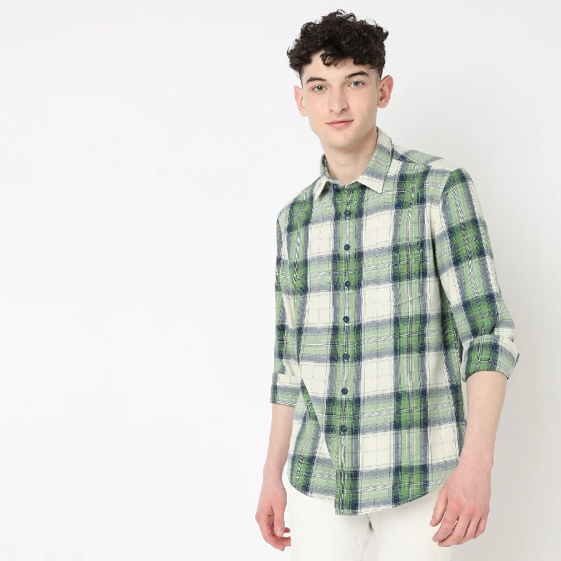 Men's Embroidered Detail Casual Shirts in Beige for a Touch of EleganceSlim Fit Checkered Shirt Men's Embroidered Detail Casual Shirts in Beige for a Touch of EleganceSlim Fit Checkered Shirt