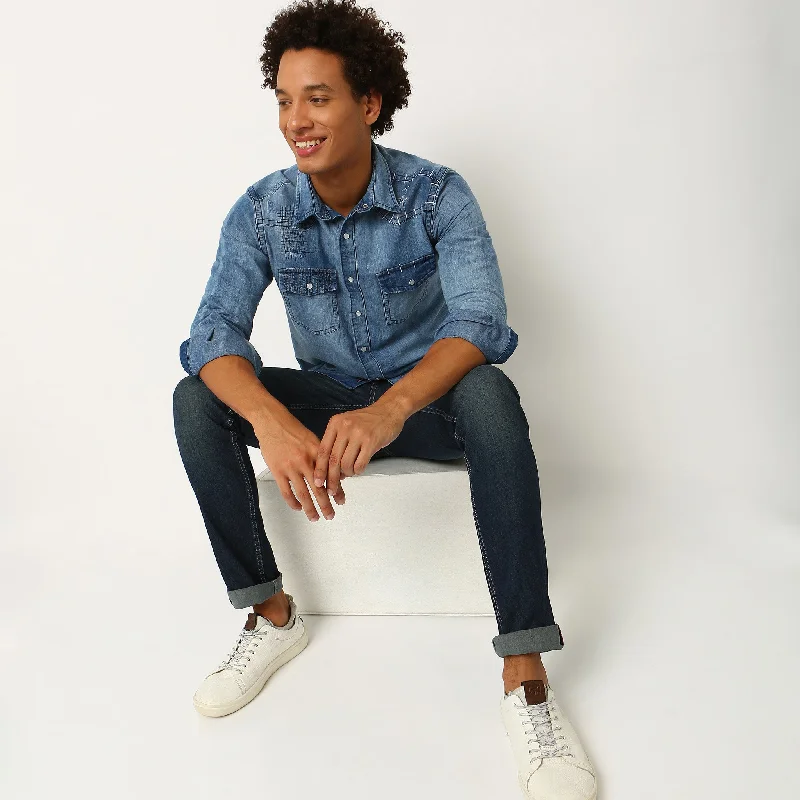 Men's Long - Line Oversized Casual Shirts in Dark Gray for a Relaxed and Modern LookSlim Fit Solid Shirt Men's Long - Line Oversized Casual Shirts in Dark Gray for a Relaxed and Modern LookSlim Fit Solid Shirt