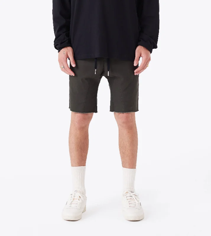 Men's checkered pattern wool shorts for a stylish winter layering optionSureshot Short Dk Army Men's checkered pattern wool shorts for a stylish winter layering optionSureshot Short Dk Army