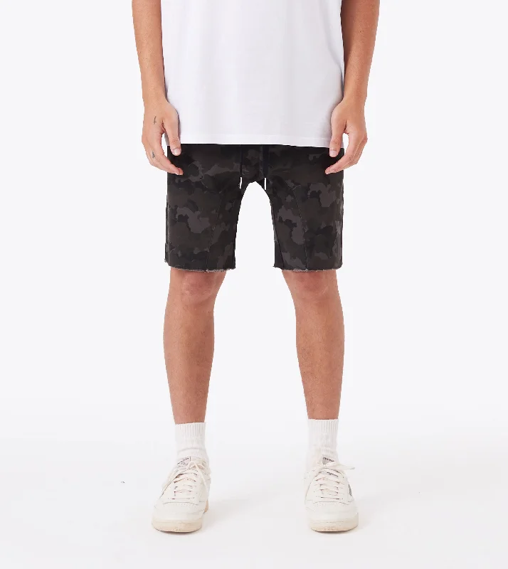 Men's breathable cotton athletic shorts for intense workoutsSureshot Short Dk Camo
