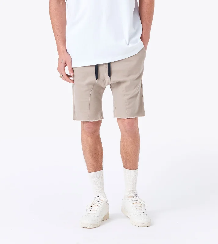 Men's zip - pocket canvas shorts for added functionality during travelSureshot Short Sandstone Men's zip - pocket canvas shorts for added functionality during travelSureshot Short Sandstone