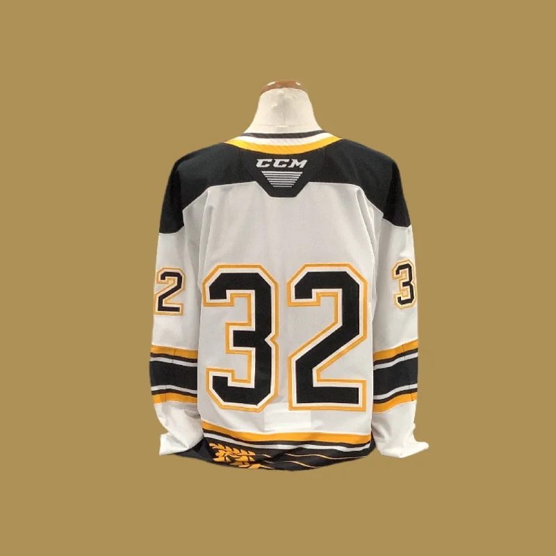 Men's Football Jerseys with Embroidered Club Badges for a Premium and Authentic AppealGame Official White Jersey 20/21-21/22 - 32 Men's Football Jerseys with Embroidered Club Badges for a Premium and Authentic AppealGame Official White Jersey 20/21-21/22 - 32