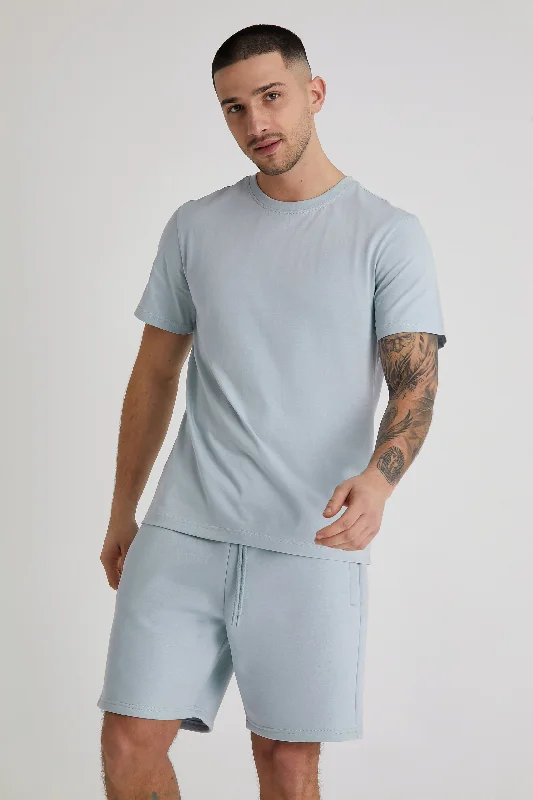 Men's Jeans with an Elastic Waistband for Ultimate ComfortAston crew neck t-shirt in Cerulean Men's Jeans with an Elastic Waistband for Ultimate ComfortAston crew neck t-shirt in Cerulean