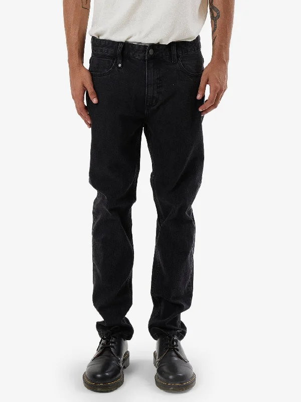 Men's Slim Fit Stretch Jeans in Dark Wash for a Modern and Comfortable LookBones Denim Jean - Aged Black Men's Slim Fit Stretch Jeans in Dark Wash for a Modern and Comfortable LookBones Denim Jean - Aged Black