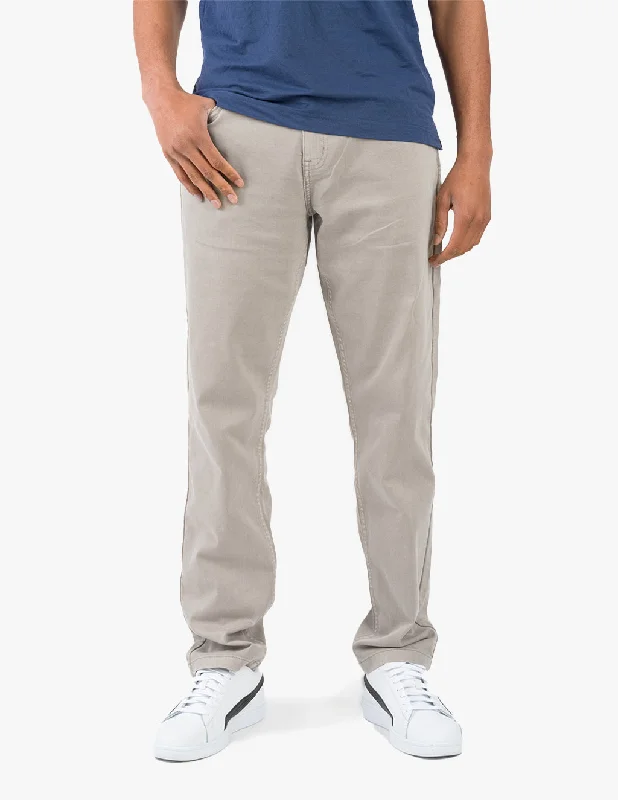 Men's Jeans with a Frayed Hem for a Casual and Effortless StyleBucks Casual
