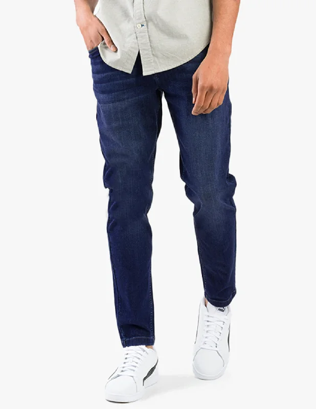 Men's Stretch Jeans with a Moisture - Wicking Lining for Active LifestylesFultons Tapered Men's Stretch Jeans with a Moisture - Wicking Lining for Active LifestylesFultons Tapered