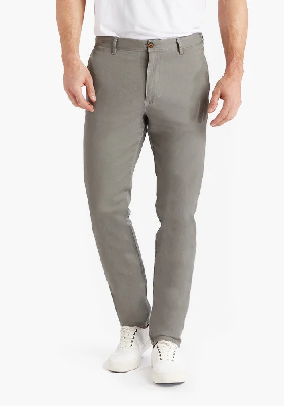 Men's High - Waisted Jeans in a Medium Wash for a Vintage - Style RevivalThe Twill Chino Charles