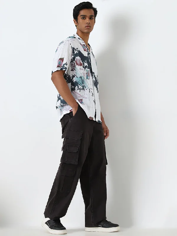 Plus Size Men's Relaxed Fit Jeans with a Faded Wash for a Vintage - Inspired LookNuon Black Mid - Rise Relaxed - Fit Cargo Jeans Plus Size Men's Relaxed Fit Jeans with a Faded Wash for a Vintage - Inspired LookNuon Black Mid - Rise Relaxed - Fit Cargo Jeans