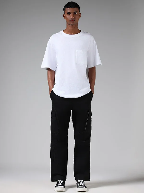 Men's Jeans with a Cargo - Inspired Knee Pocket for Extra StorageNuon Black Relaxed - Fit Mid - Rise Jeans Men's Jeans with a Cargo - Inspired Knee Pocket for Extra StorageNuon Black Relaxed - Fit Mid - Rise Jeans