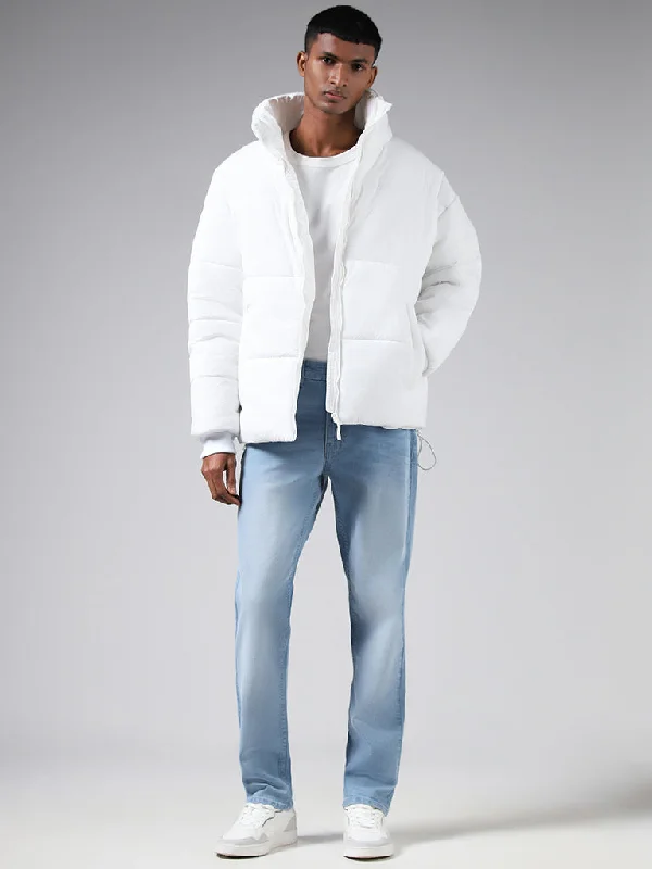 Men's Jeans with a Button - Fly for a Traditional and Classic AestheticNuon Ice Blue Relaxed - Fit Mid - Rise Jeans Men's Jeans with a Button - Fly for a Traditional and Classic AestheticNuon Ice Blue Relaxed - Fit Mid - Rise Jeans