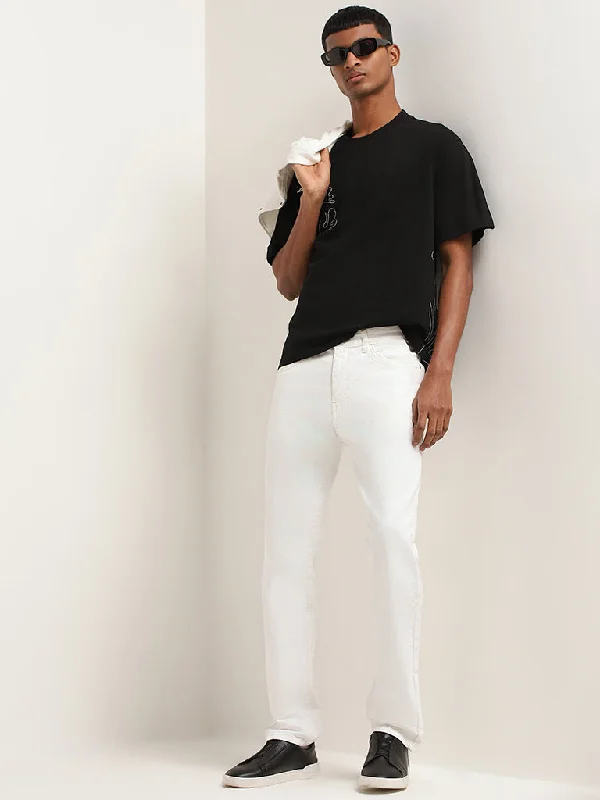 Men's Stretch Jeans with a Moisture - Wicking Lining for Active LifestylesNuon White Straight Fit Mid Rise Jeans Men's Stretch Jeans with a Moisture - Wicking Lining for Active LifestylesNuon White Straight Fit Mid Rise Jeans