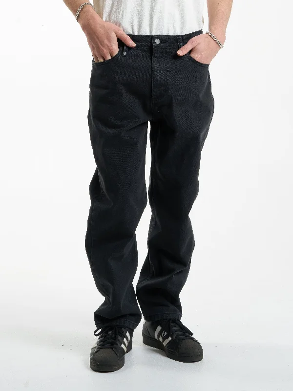 Men's Low - Rise Jeans in a Light Wash for a Casual and Youthful LookSlacker Denim Jean - Dusk Black Men's Low - Rise Jeans in a Light Wash for a Casual and Youthful LookSlacker Denim Jean - Dusk Black