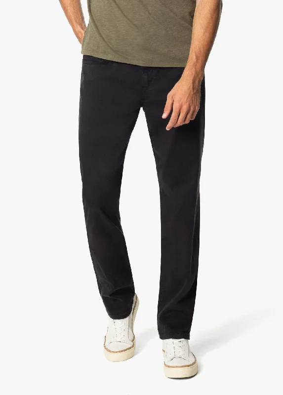 Men's Jeans with a Button - Fly for a Traditional and Classic AestheticTHE BRIXTON MCCOWEN Men's Jeans with a Button - Fly for a Traditional and Classic AestheticTHE BRIXTON MCCOWEN