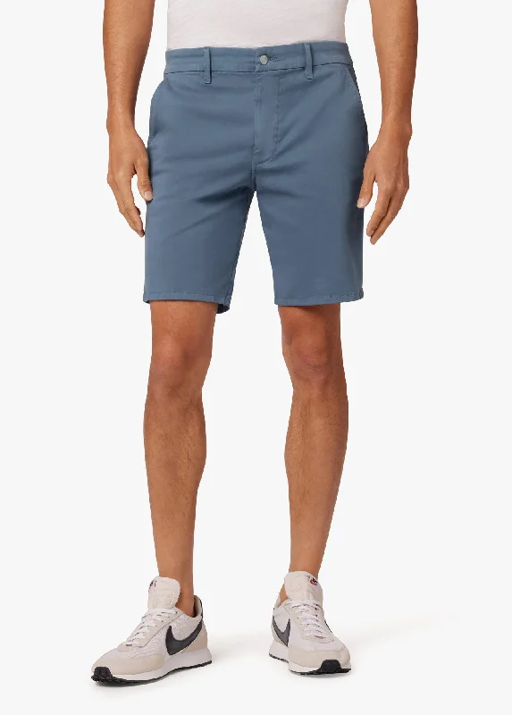 Men's Stretch Jeans with a Moisture - Wicking Lining for Active LifestylesTHE BRIXTON SHORT Men's Stretch Jeans with a Moisture - Wicking Lining for Active LifestylesTHE BRIXTON SHORT