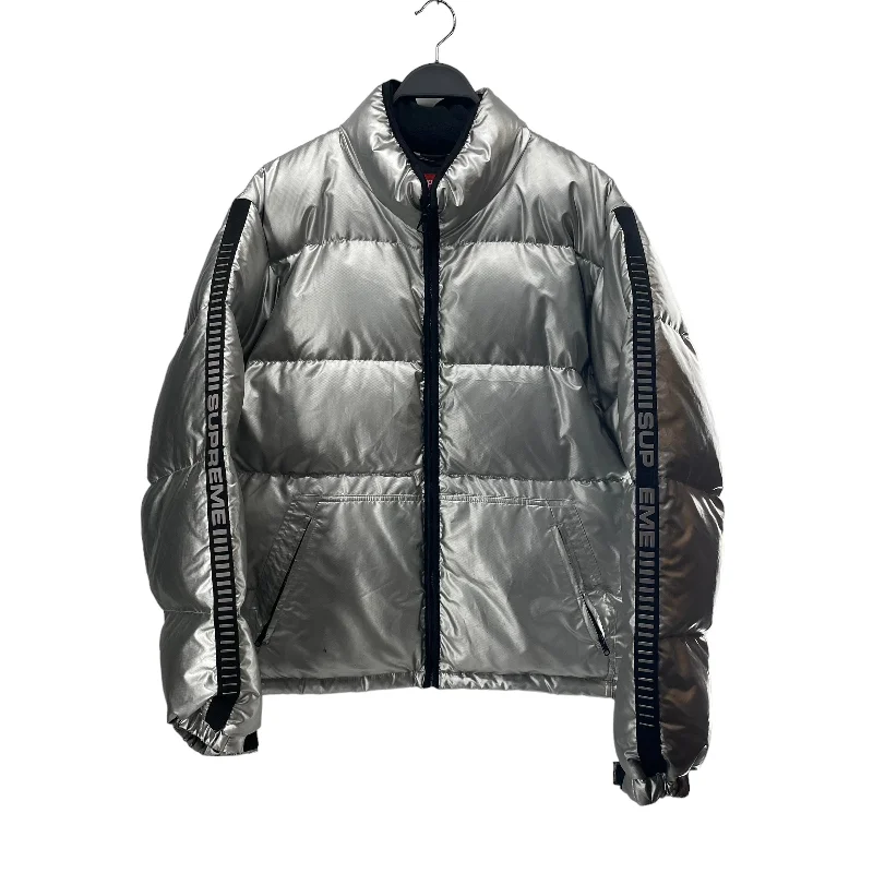 Slim - fit leather men jackets with a distressed finish for a rugged lookSupreme/Puffer Jkt/L/Nylon/SLV/3M BACK LOGO Slim - fit leather men jackets with a distressed finish for a rugged lookSupreme/Puffer Jkt/L/Nylon/SLV/3M BACK LOGO