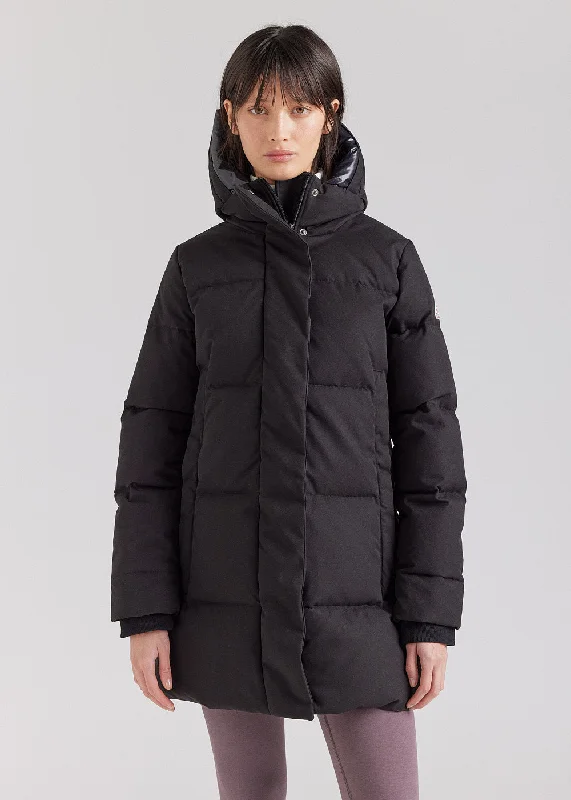 Men jackets with a zip - off sleeves to convert to a vestDoudoune Pyrenex Phenix femme recylée en duvet naturel Noire Men jackets with a zip - off sleeves to convert to a vestDoudoune Pyrenex Phenix femme recylée en duvet naturel Noire