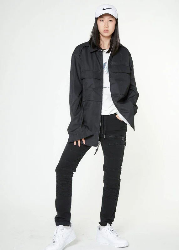 Men jackets with a hidden interior pocket for secure storageKonus Men's Reversible Shirt Jacket in Black Men jackets with a hidden interior pocket for secure storageKonus Men's Reversible Shirt Jacket in Black