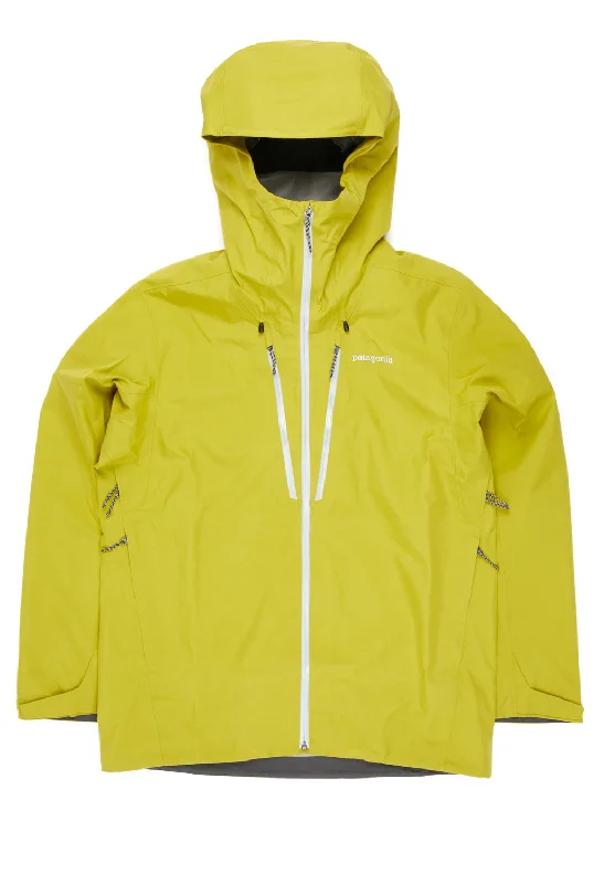 Lightweight men jackets made from recycled nylon for eco - friendly travelPatagonia Men's Triolet GORE-TEX Jacket - Shrub Green Lightweight men jackets made from recycled nylon for eco - friendly travelPatagonia Men's Triolet GORE-TEX Jacket - Shrub Green