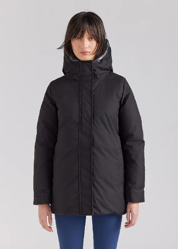 Men jackets with a built - in hood that can be stowed away when not in useParka chaude femme Pyrenex Charlotte en duvet naturel Noire Men jackets with a built - in hood that can be stowed away when not in useParka chaude femme Pyrenex Charlotte en duvet naturel Noire