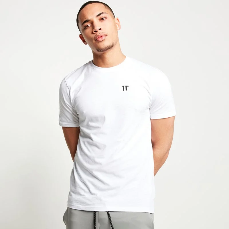 Men's tie - dye t - shirts with a bohemian style3 Pack Essential Short Sleeve T-Shirts - White / White / White Men's tie - dye t - shirts with a bohemian style3 Pack Essential Short Sleeve T-Shirts - White / White / White