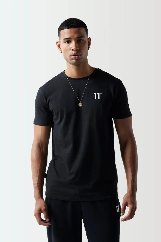 Men's thermal t - shirts with a high - neck design for cold weatherCore Muscle Fit T-Shirt - Black Men's thermal t - shirts with a high - neck design for cold weatherCore Muscle Fit T-Shirt - Black