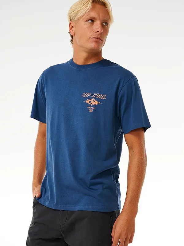 Men's slim - fit graphic t - shirts with vintage rock band printsFade Out Icon S/S T-Shirt (Past Season)