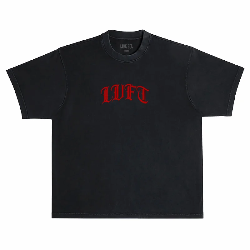 Men's polo t - shirts with a contrast collar for a preppy lookGotham Oversized Tee - Black / Red Men's polo t - shirts with a contrast collar for a preppy lookGotham Oversized Tee - Black / Red