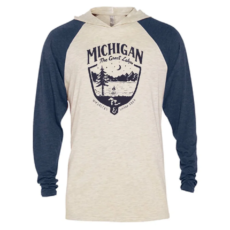 Men's v - neck muscle t - shirts for a body - building aestheticMens Michigan Shield Long Sleeve Hooded T-Shirt - Navy / Natural Men's v - neck muscle t - shirts for a body - building aestheticMens Michigan Shield Long Sleeve Hooded T-Shirt - Navy / Natural