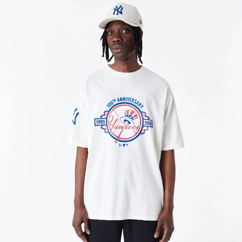Men's plus - size pocket t - shirts with a classic lookNew York Yankees MLB Anniversary White Oversized T-Shirt Men's plus - size pocket t - shirts with a classic lookNew York Yankees MLB Anniversary White Oversized T-Shirt