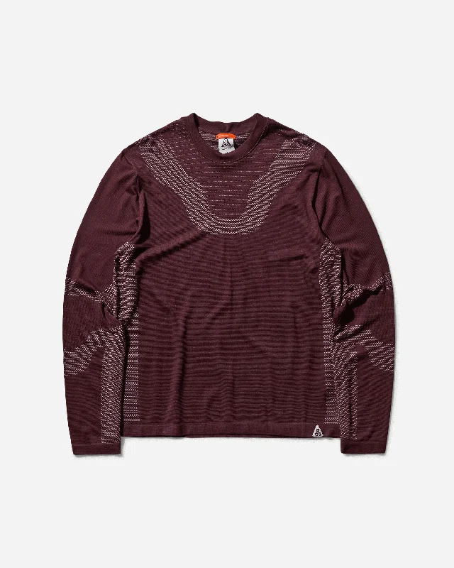 Men's tie - dye t - shirts with a bohemian styleMen's ACG "Delta River" Dri-FIT ADV Longsleeve Base Layer Burgundy Crush Men's tie - dye t - shirts with a bohemian styleMen's ACG "Delta River" Dri-FIT ADV Longsleeve Base Layer Burgundy Crush