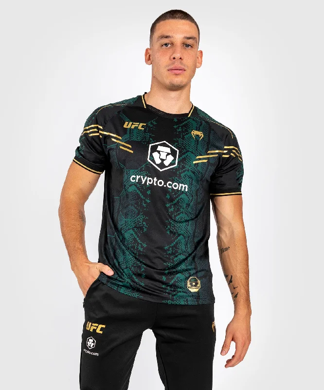 Men's printed Hawaiian t - shirts for tropical vacationsUFC Adrenaline by Venum Authentic Fight Night Men’s Jersey - Emerald Edition - Green/Black/Gold Men's printed Hawaiian t - shirts for tropical vacationsUFC Adrenaline by Venum Authentic Fight Night Men’s Jersey - Emerald Edition - Green/Black/Gold