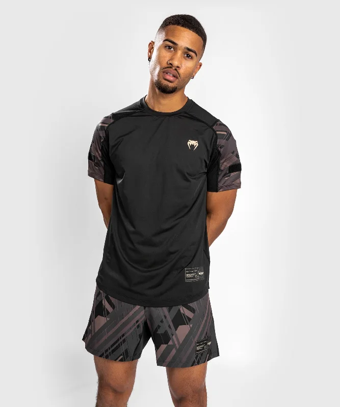 Men's lightweight performance t - shirts for running marathonsTecmo 2.0 Dry Tech T-Shirt - Black/Brown Men's lightweight performance t - shirts for running marathonsTecmo 2.0 Dry Tech T-Shirt - Black/Brown