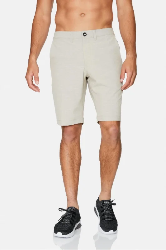 Men's pastel - colored cotton shorts for a spring - friendly outfit Banks Hybrid Short In Sand Men's pastel - colored cotton shorts for a spring - friendly outfit Banks Hybrid Short In Sand