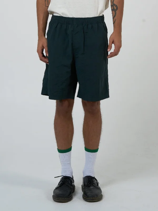 Men's pleated front twill shorts for a classic and sophisticated appearance   Endless Thrills Short - Deep Emerald
