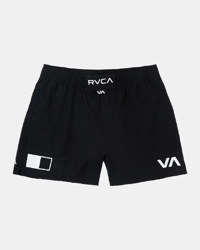 Men's zip - pocket canvas shorts for added functionality during travel Fight 15" Scrapper Shorts - Black Men's zip - pocket canvas shorts for added functionality during travel Fight 15" Scrapper Shorts - Black