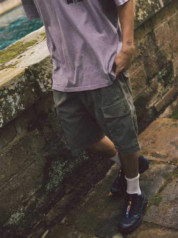 Men's side - stripe track shorts for a sporty running look Issued Big Slacker Cargo Short - Mild Army Men's side - stripe track shorts for a sporty running look Issued Big Slacker Cargo Short - Mild Army