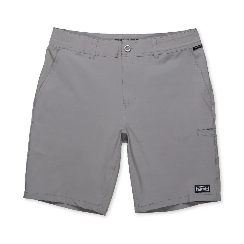 Men's zip - pocket canvas shorts for added functionality during travel   Mako