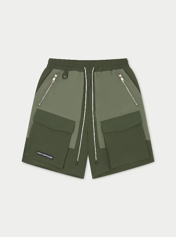 Men's elastic waistband lounge shorts for lazy weekends at home PANELLED CARGO SHORTS - KHAKI Men's elastic waistband lounge shorts for lazy weekends at home PANELLED CARGO SHORTS - KHAKI
